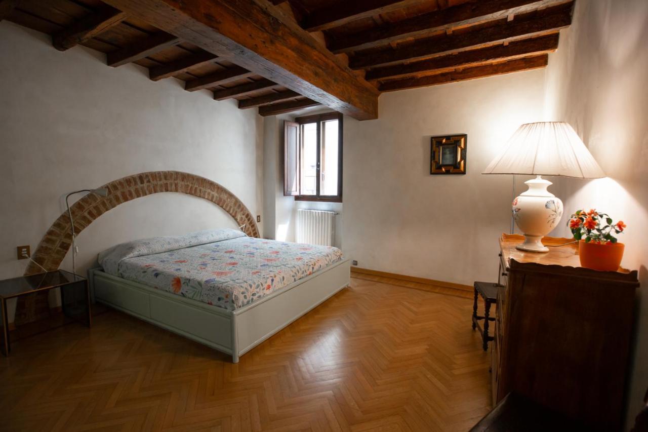 Torre Dei Sapiti Apartment Флоренция Экстерьер фото